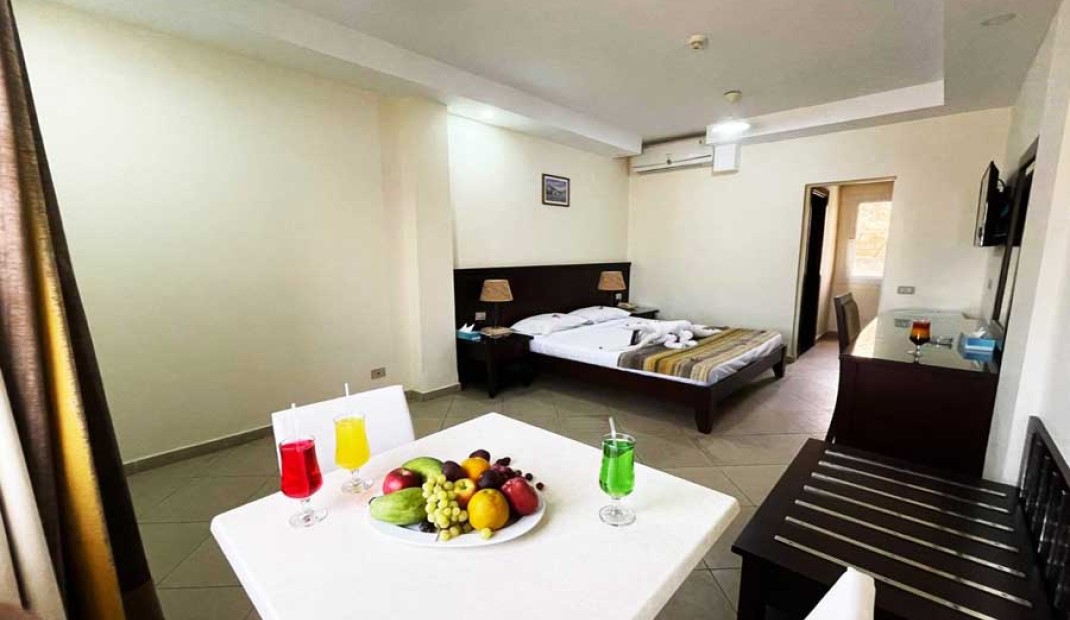 Standard Single room /  Half Board ....( Breakfast & Dinner )