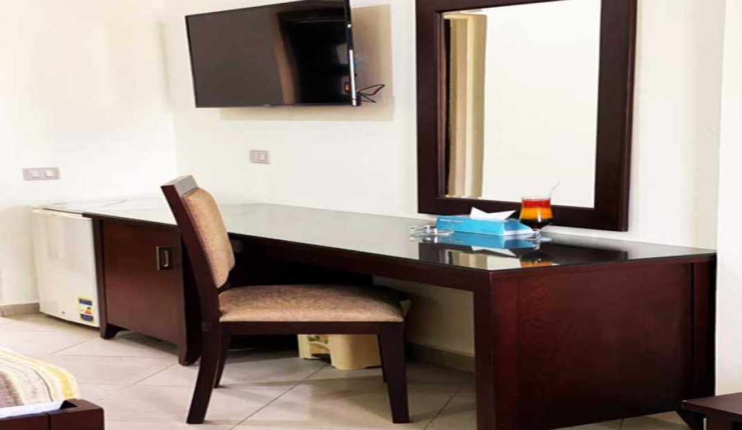 Standard Single room /  Half Board ....( Breakfast & Dinner )